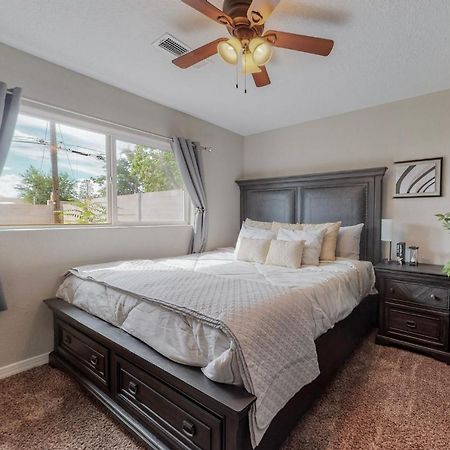Comfortable 3-Bedroom Home With Spacious Backyard Albuquerque Eksteriør bilde